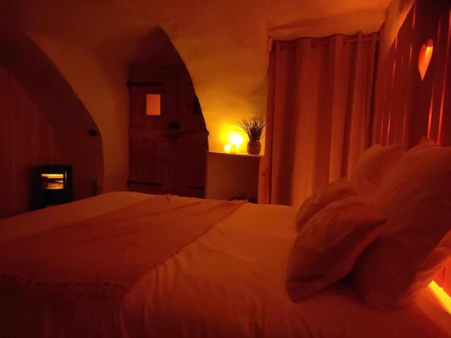Nuit Romantique Avec Spa Privatif Meilhaud Extérieur photo